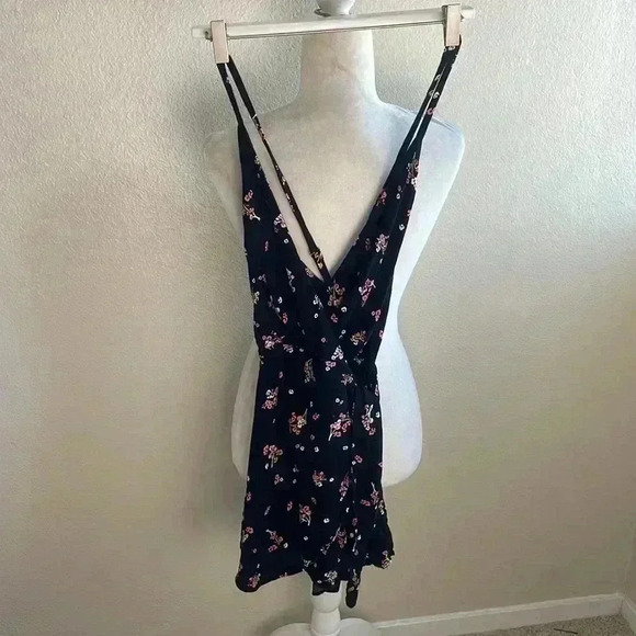 Free People - Tango at Night Black Floral Print Wrap Romper - Picture 4 of 9